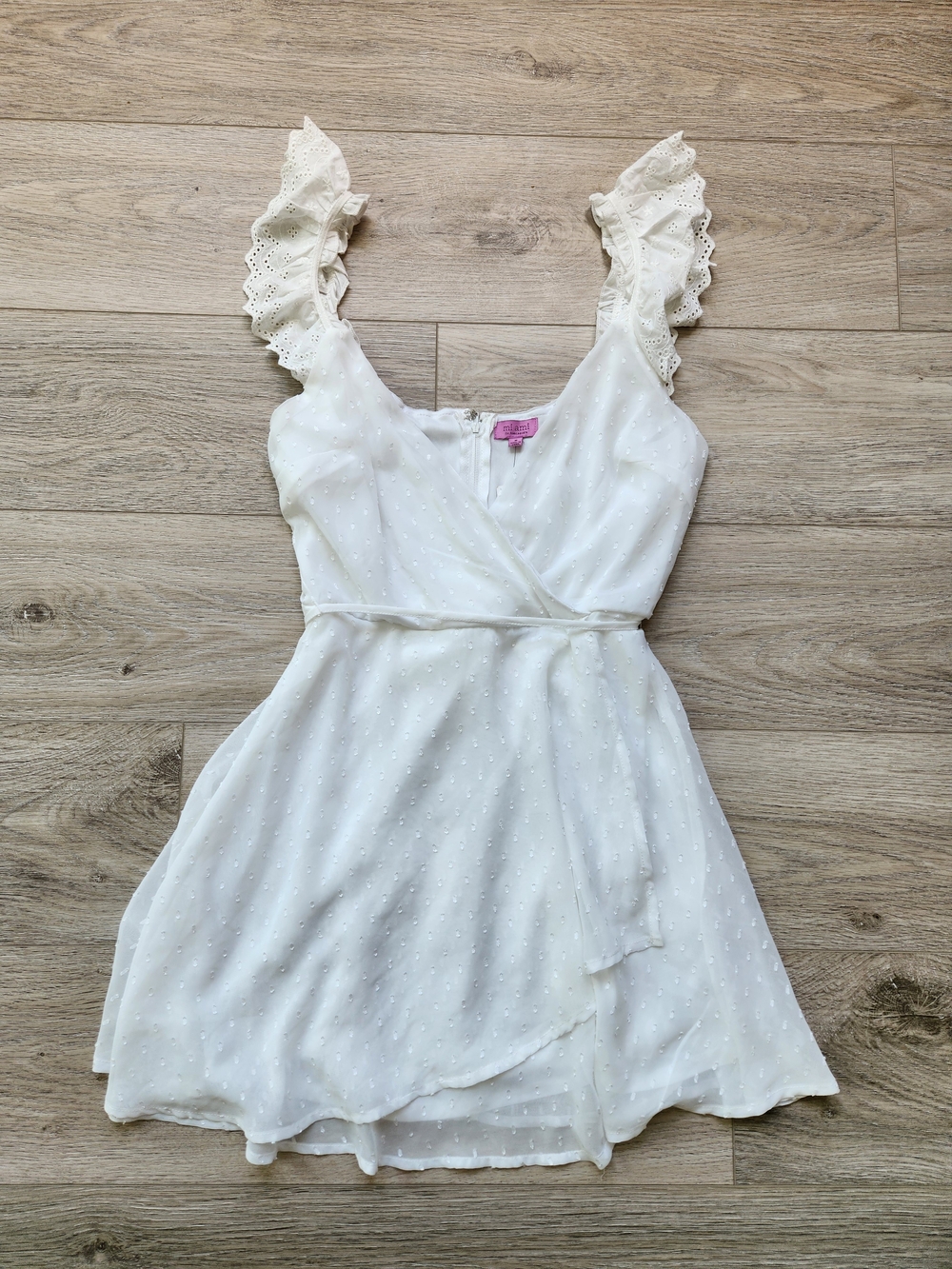 Francesca's Mi Ami White Ruffle Slweve Faux Wrap Dress Womens Small Nwt
